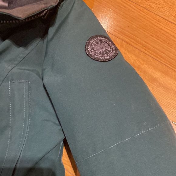 Canada Goose Kinley Parka Womens Size M - Picture 7 of 12